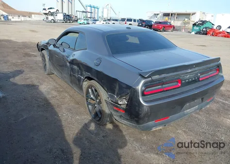 2019 Dodge Challenger Sxt z USA, uszkodzony, nr VIN 2C3CDZAG2KH612656